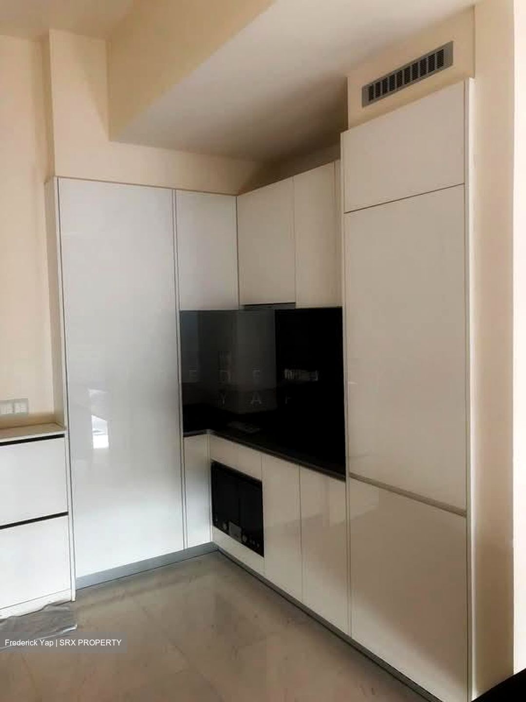 Lincoln Suites (D11), Condominium #608620551